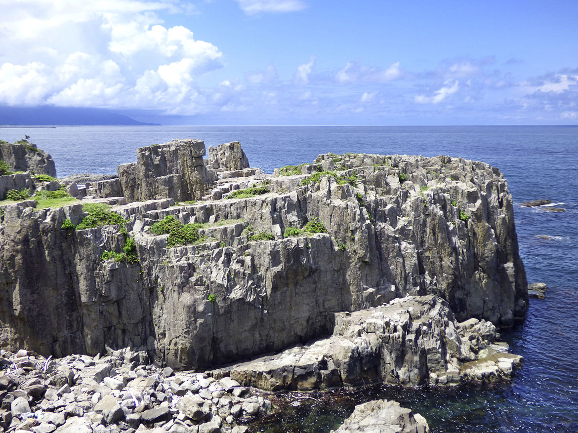 falaises au Japon