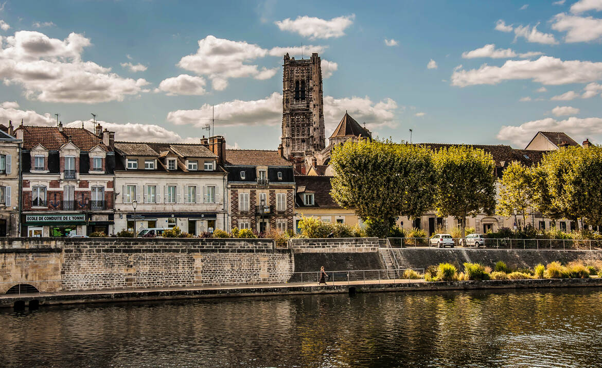 Auxerre au fil de l'eau.