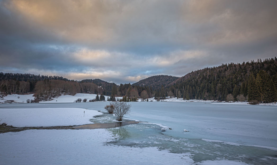 Lac Genin