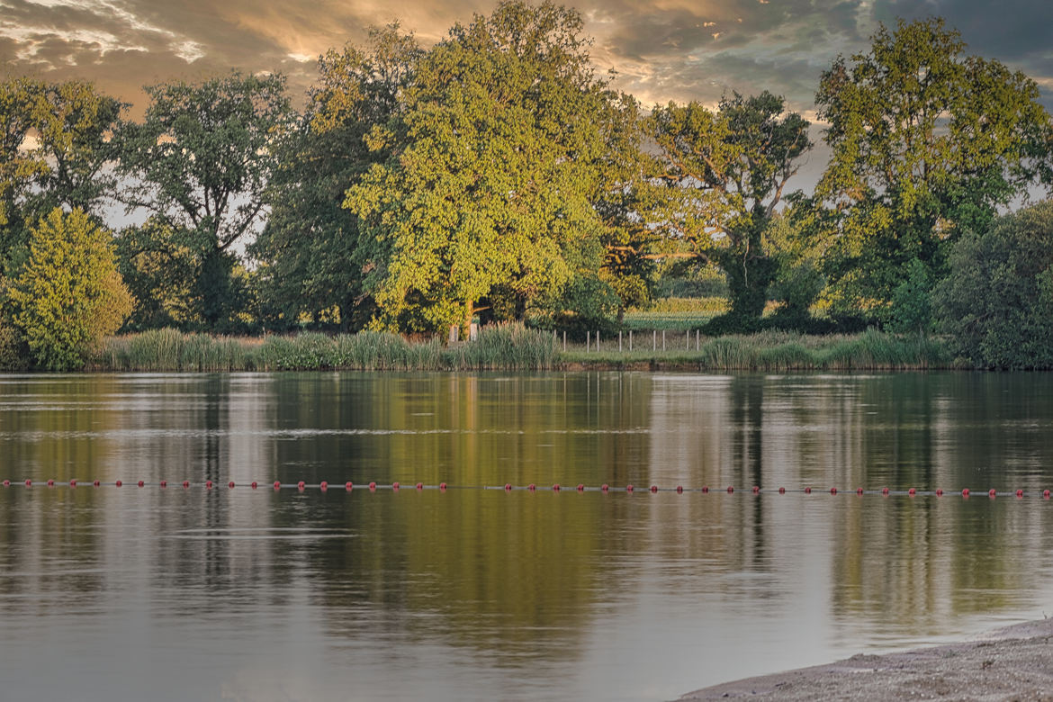 un soir au bord du lac de la Tricherie