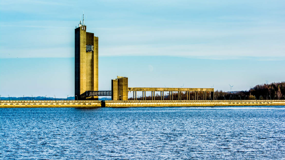 La tour du barrage