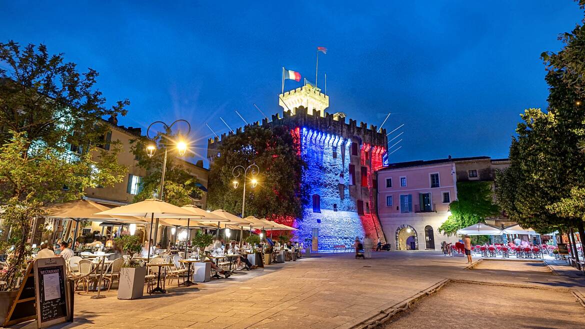 La place du…