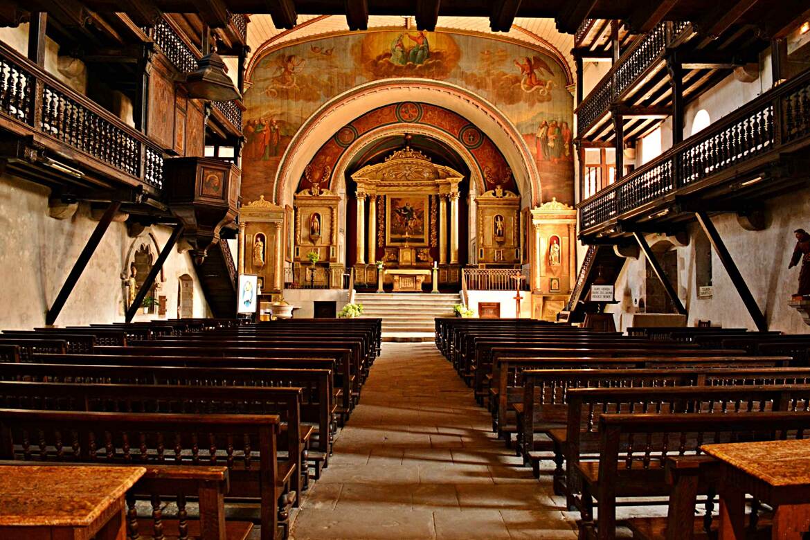 Intérieur d'Eglise Basque