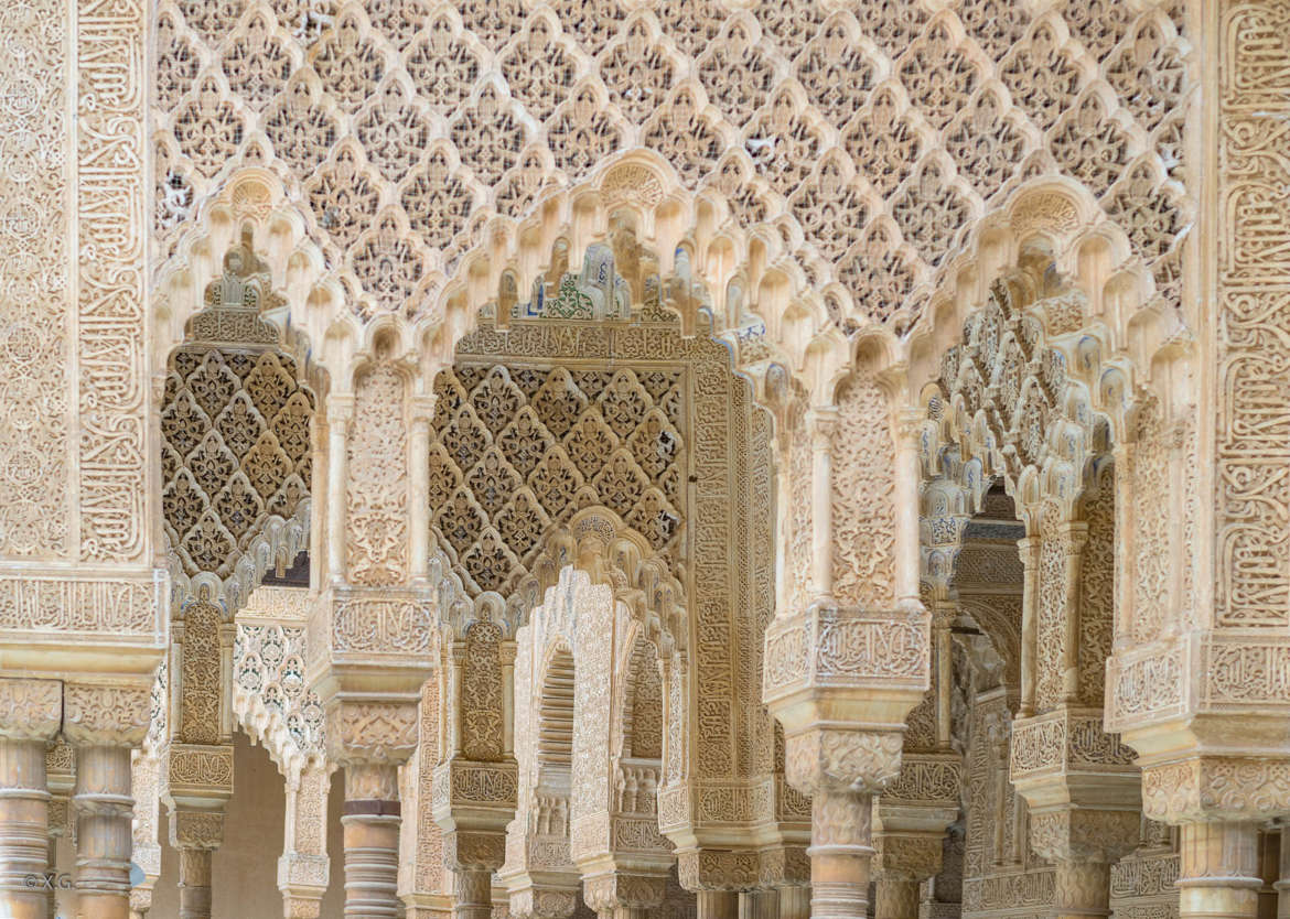 Alhambra pour les spécialistes en symétrie