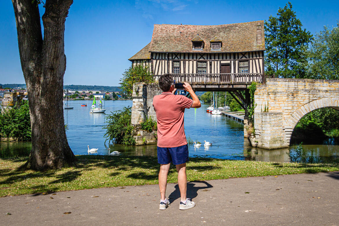 Le vieux moulin suspendu