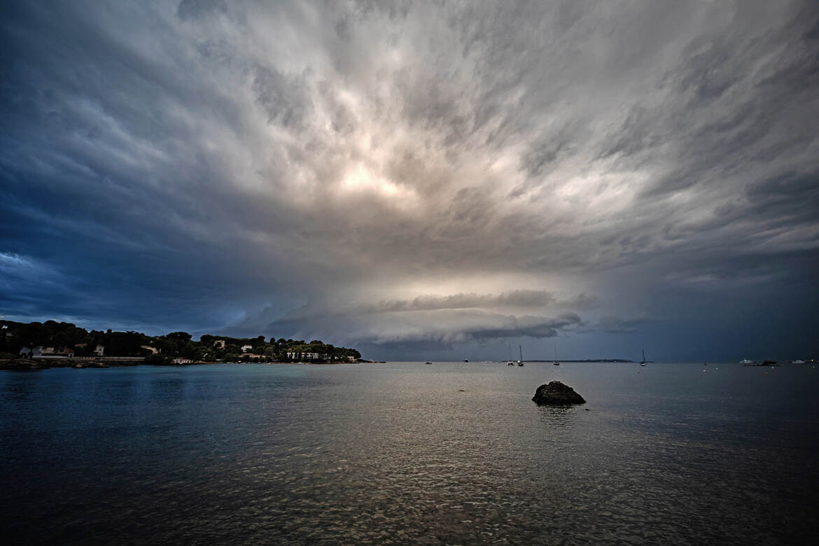 Cellule orageuse .......