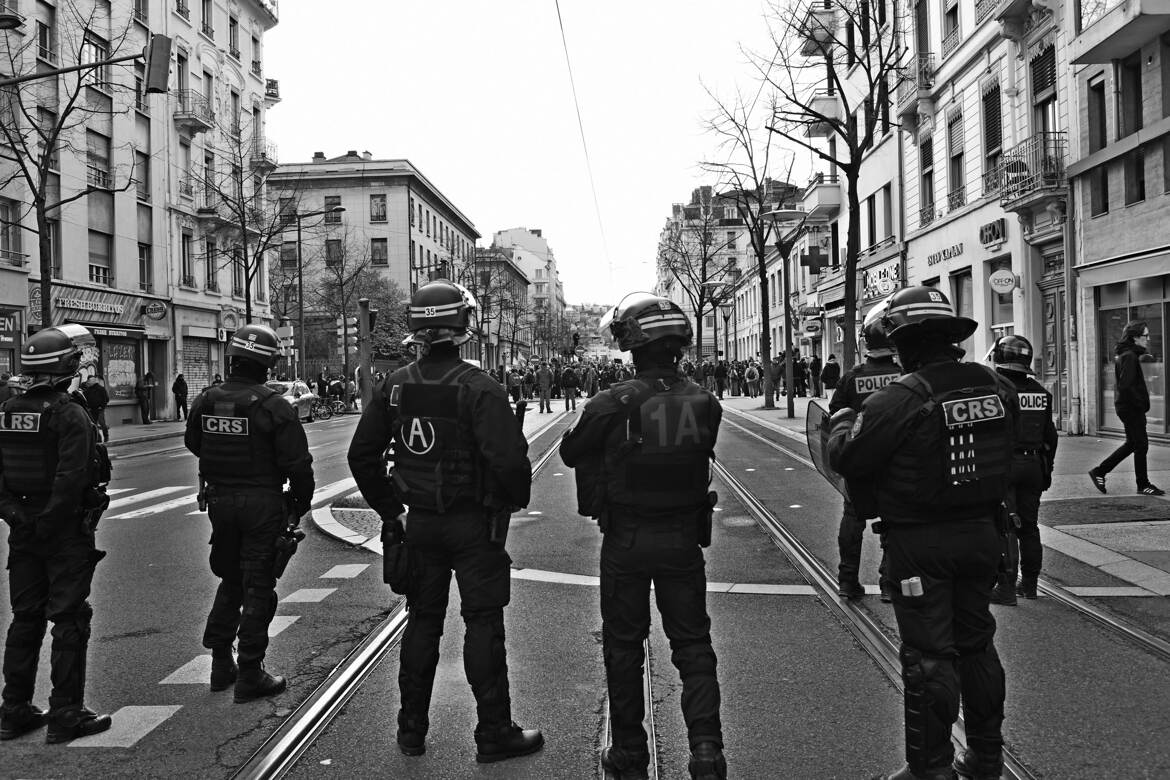 Ils sont plus nombreux que nous chef !