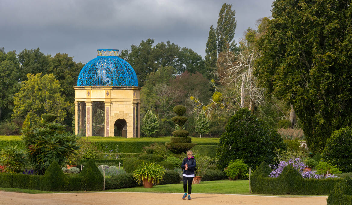 La promeneuse du parc