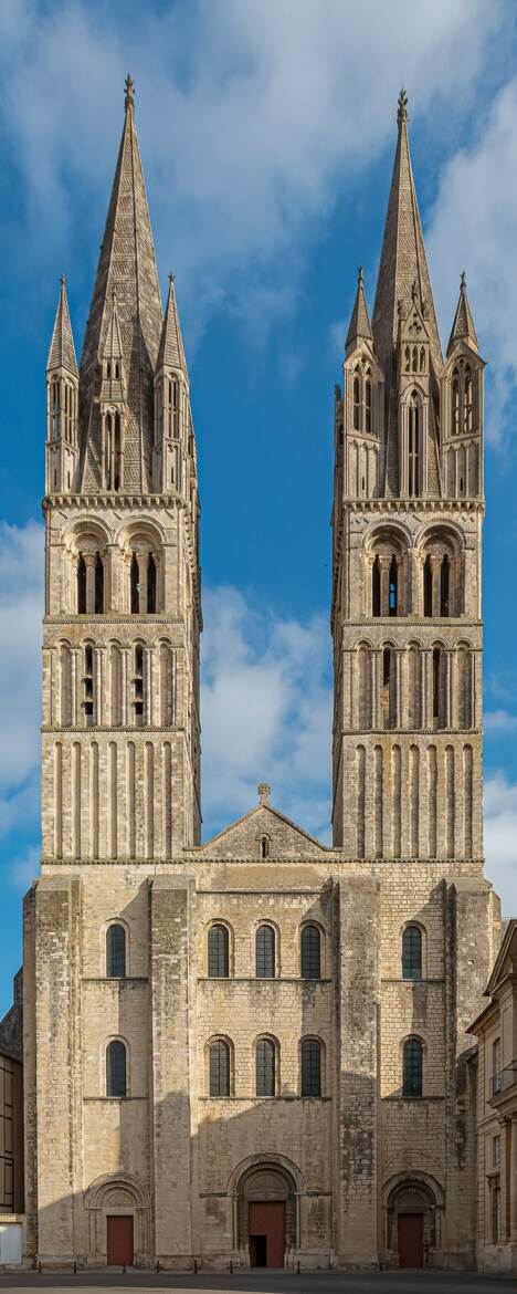 Archives ecclésiales : abbaye-aux-Hommes de Caen (1 - version couleur)