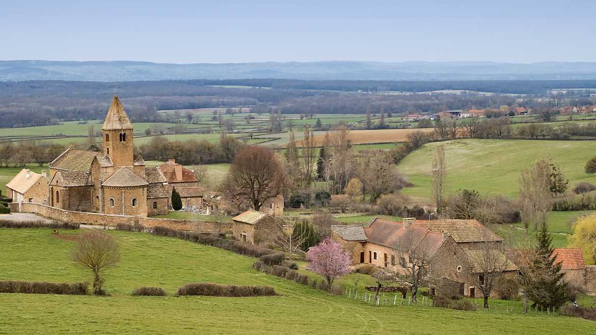 .La chapelle sous Brancion