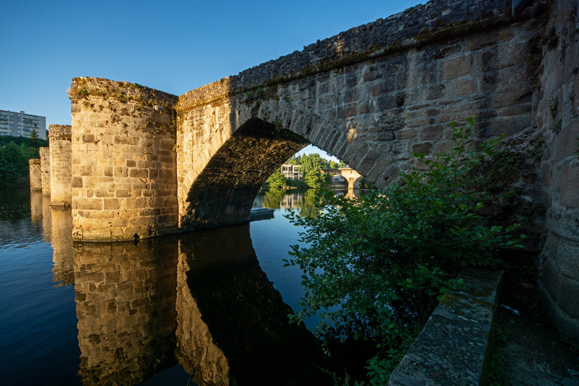 Détail d'une arche du pont saint-Martial