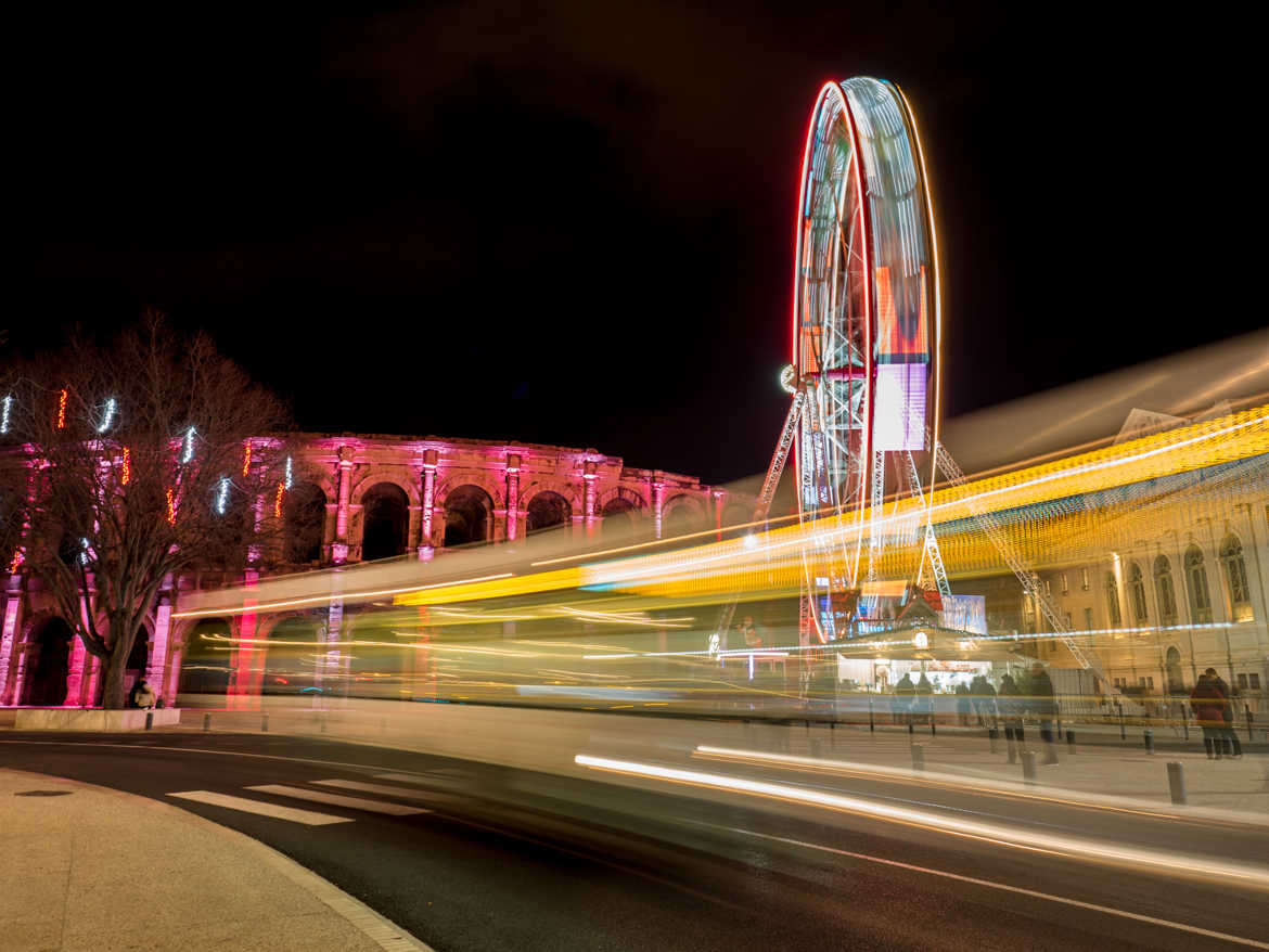 Nimes by night