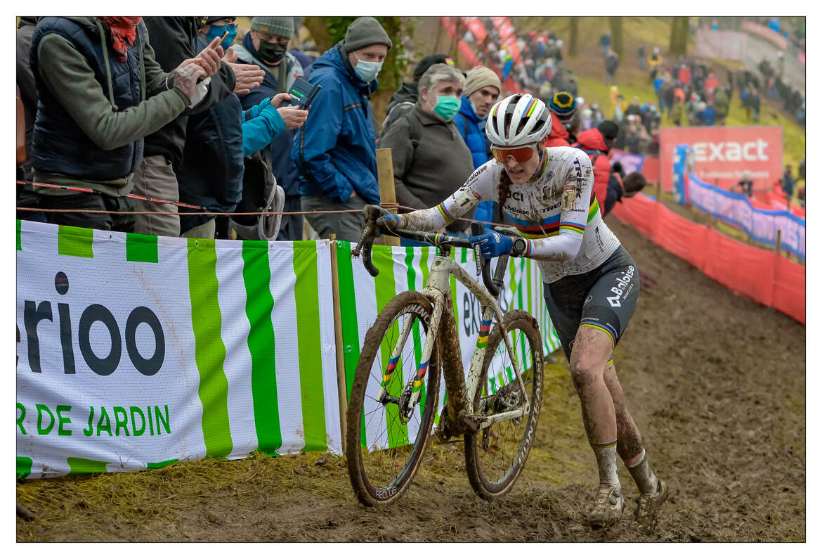 Lucinda Brand Championne du monde de cyclo-cross.