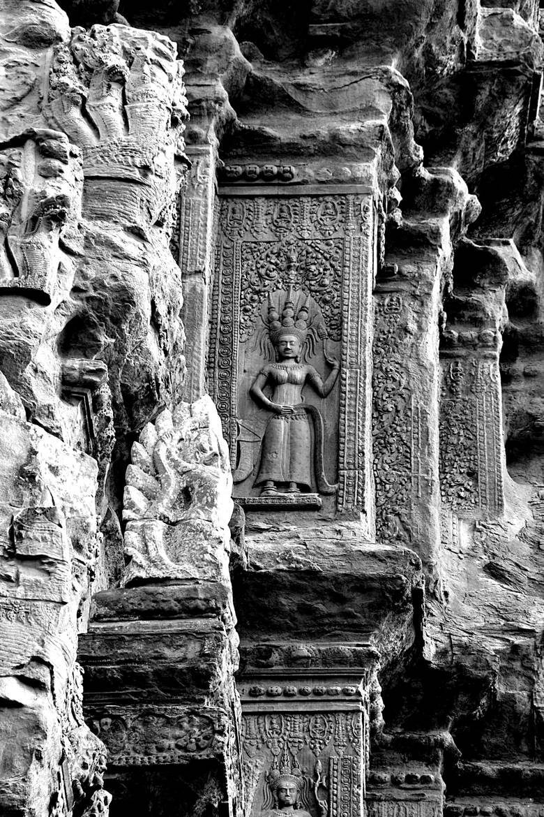 Sculptures dans la roche