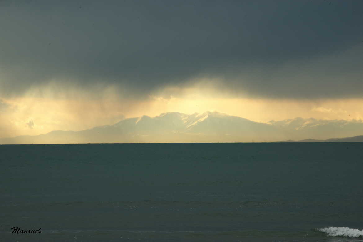 Les pyrénées vue par la mer