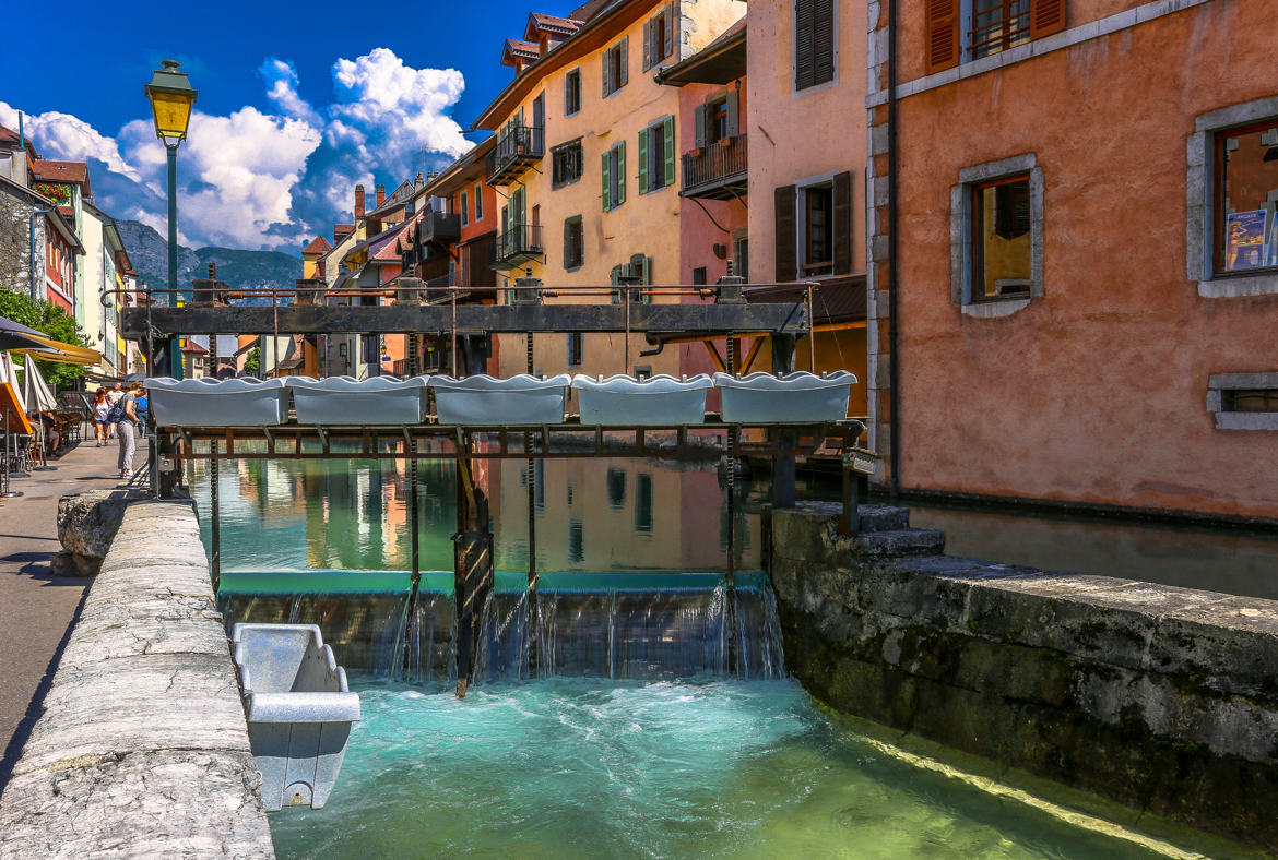 Petite cascade à Annecy