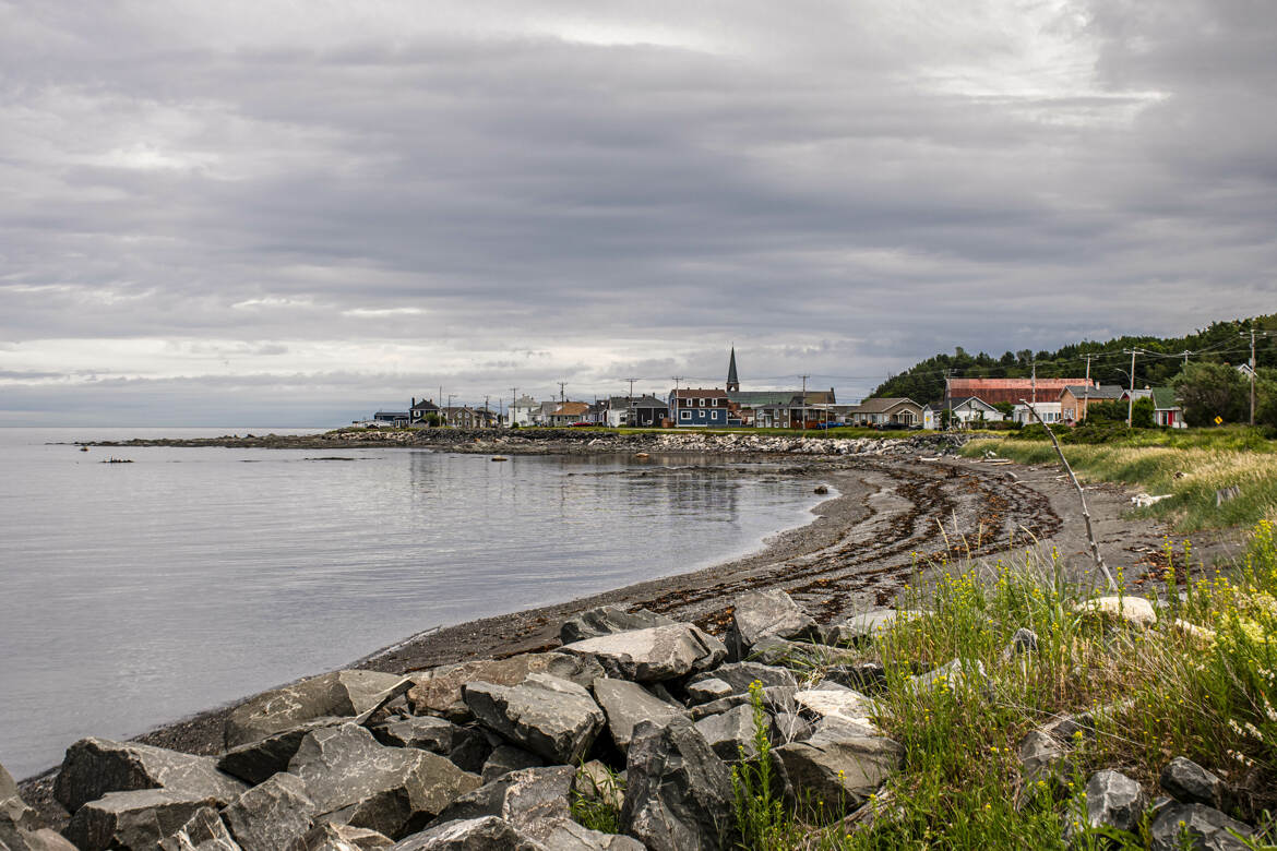 Village au bord du fleuve