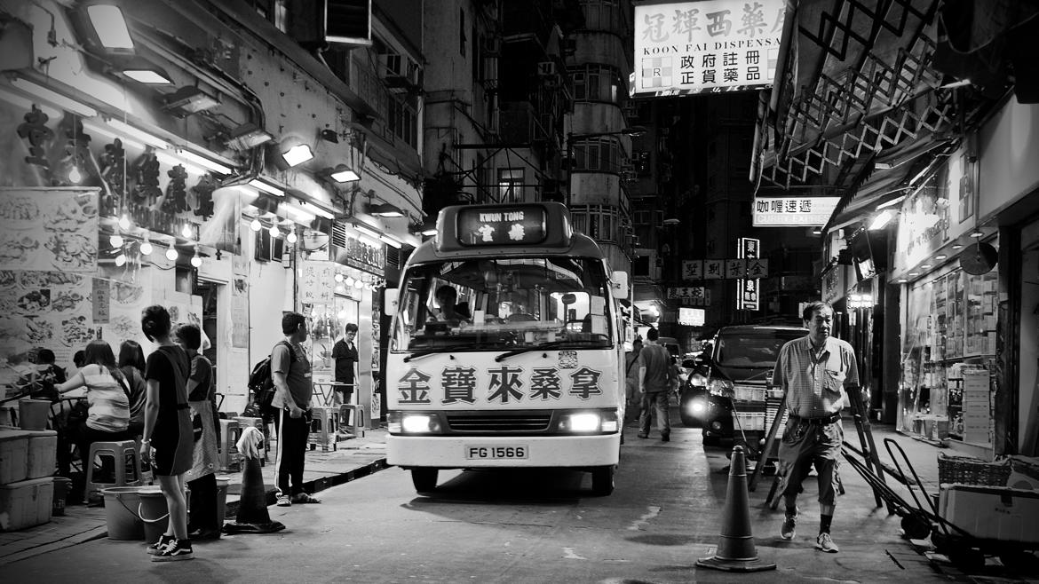 dans les rues d'Hong Kong