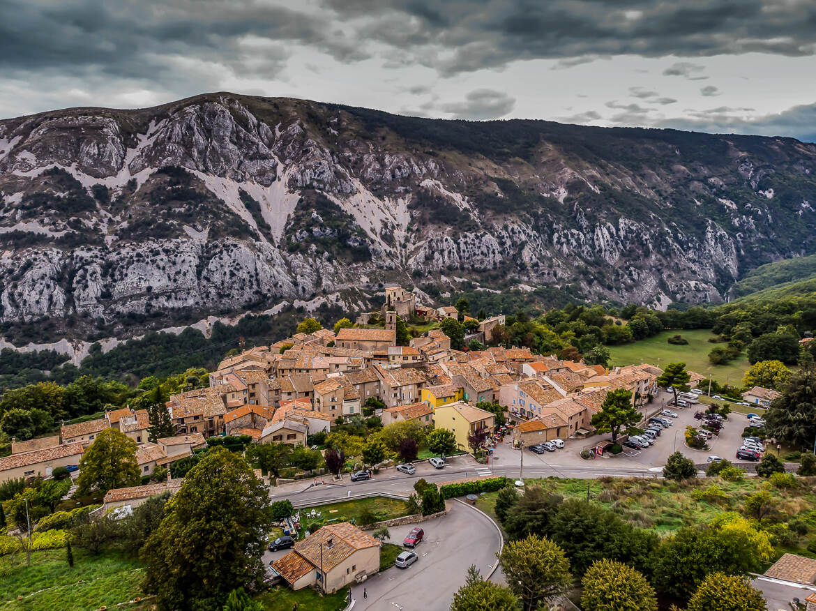 Gréolières un beau village Montagnard.