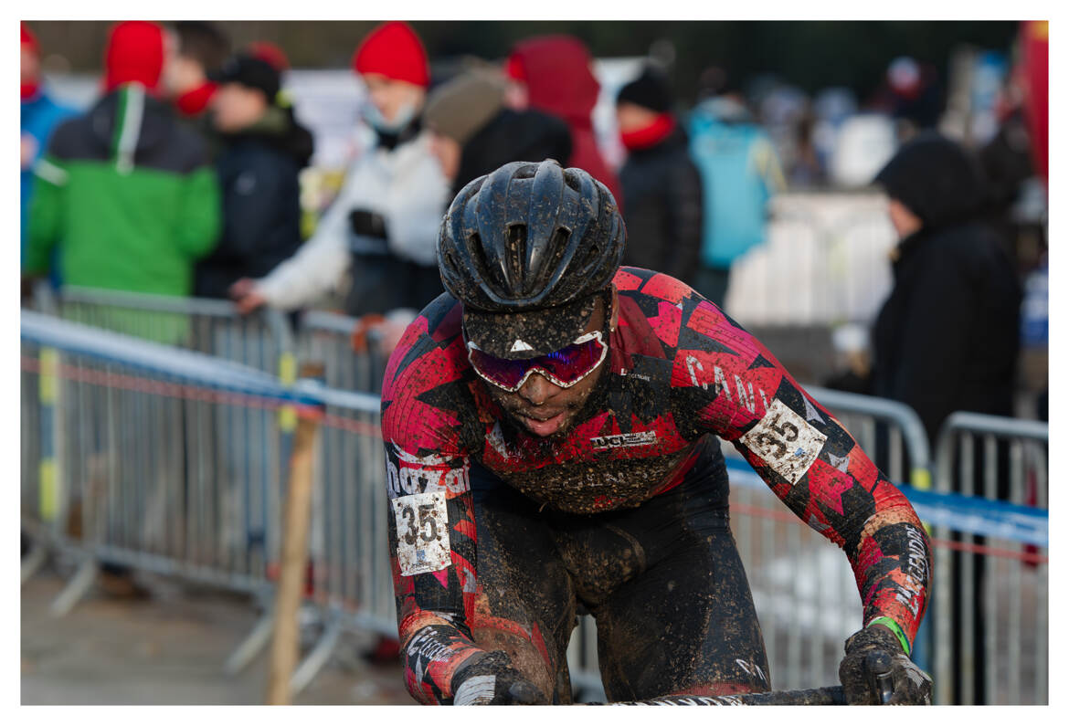 Particulièrement éprouvante et salissante