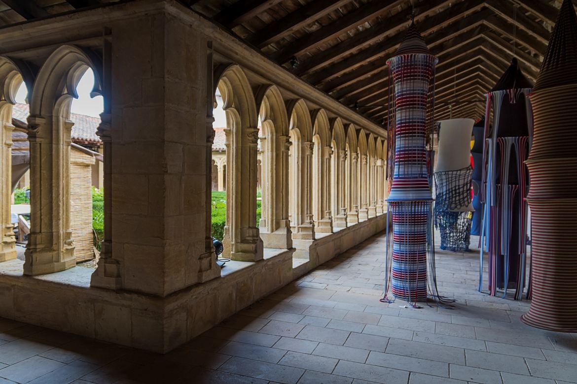 Abbaye de Charlieu, lexpo au cloitre