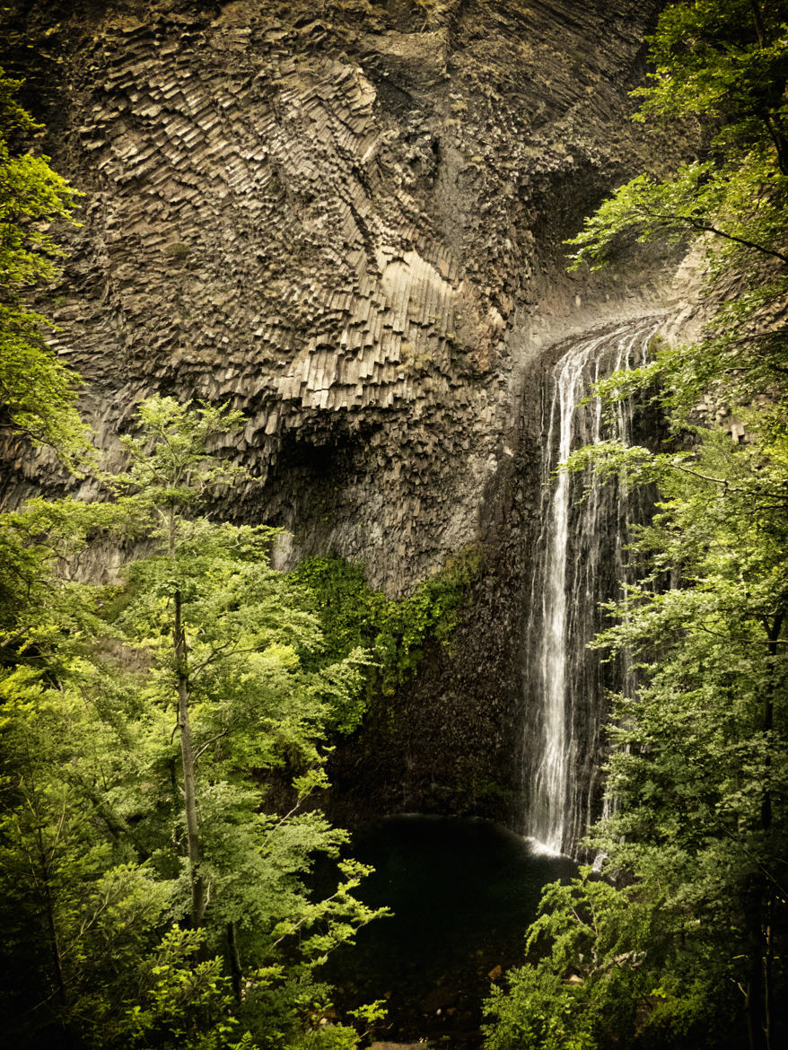 Cascade et orgues basaltiques