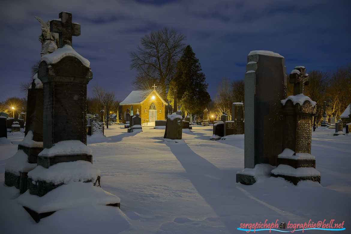 une nuit au cimetière