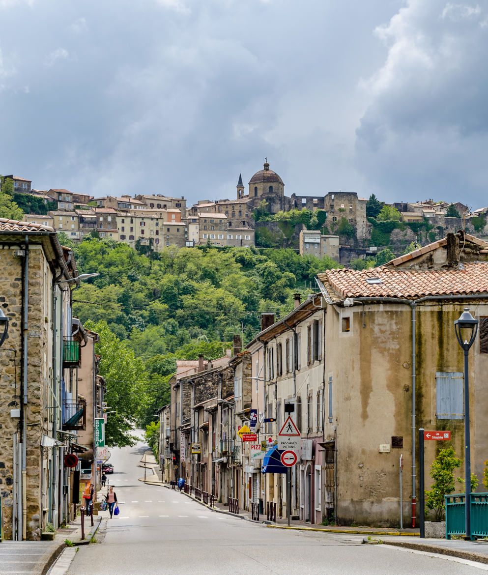 Vers le Château d'Aubenas