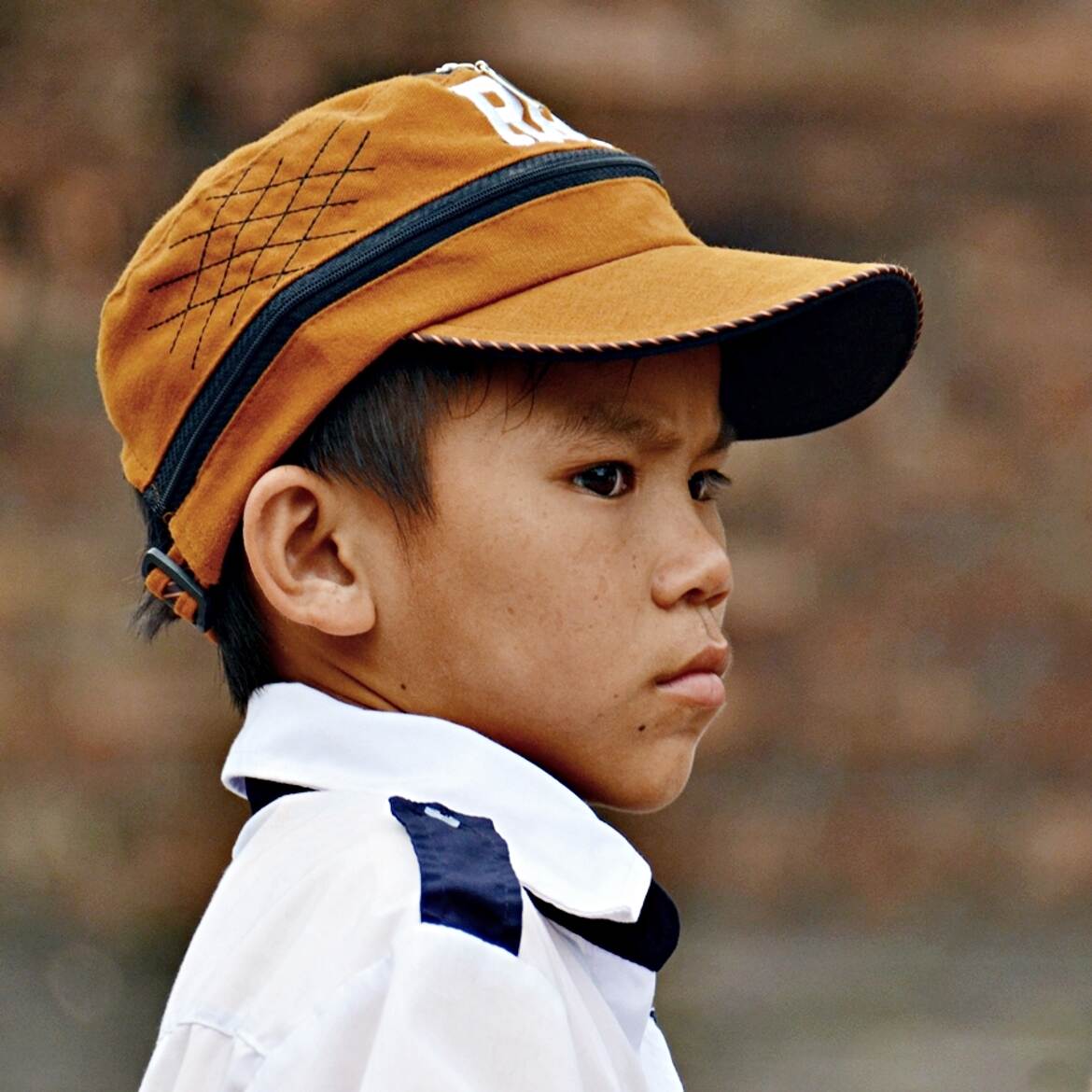Le jeune soldat au regard déterminé