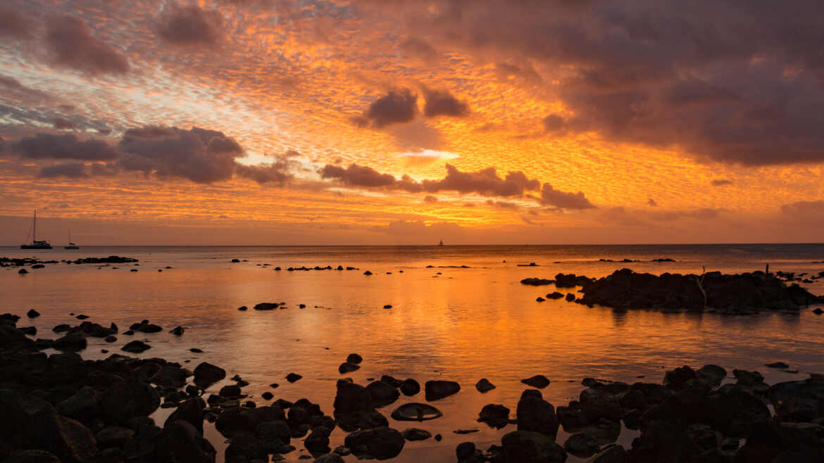 COUCHER DE SOLEIL MAURICIEN