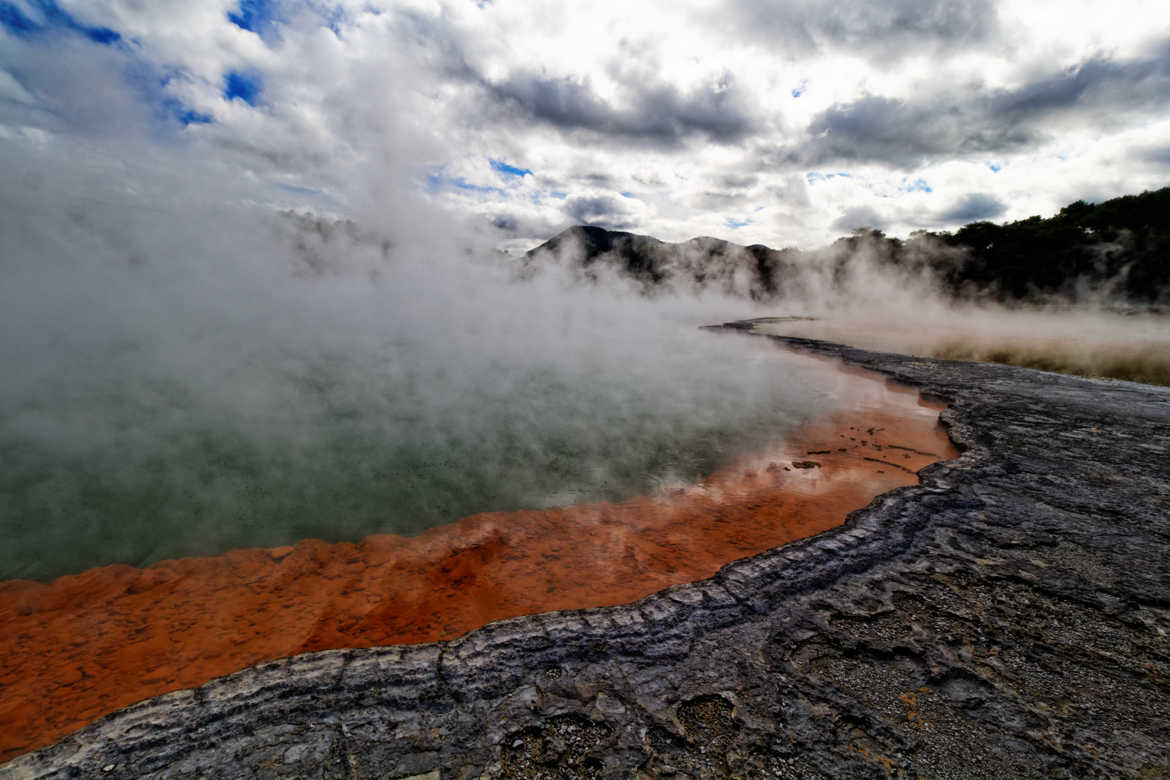 Champagne pool