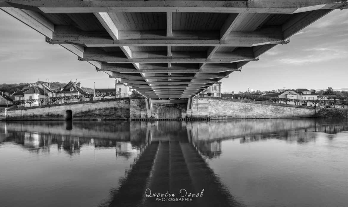 Les dessous du pont