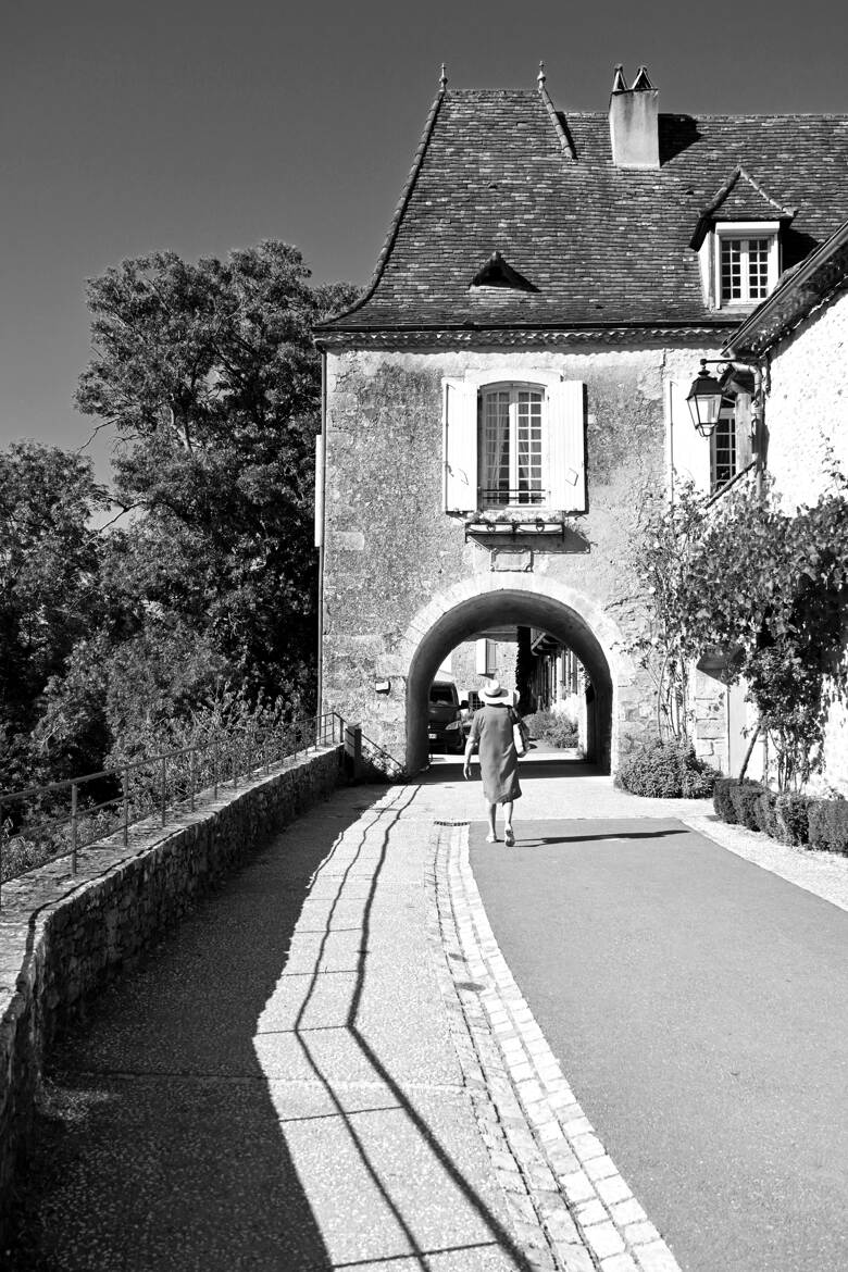 La touriste et la maison-pont