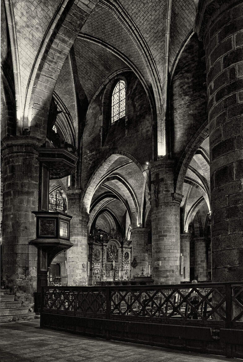 Église Saint Pierre de Queyroix