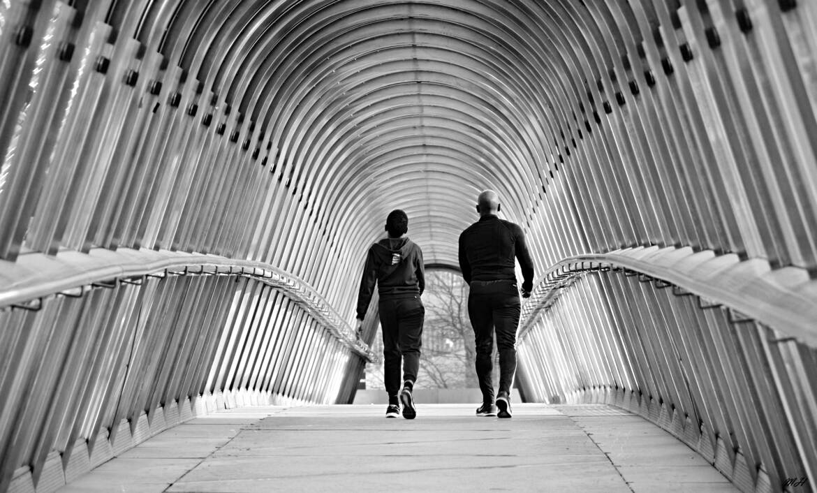 Duo sur la passerelle