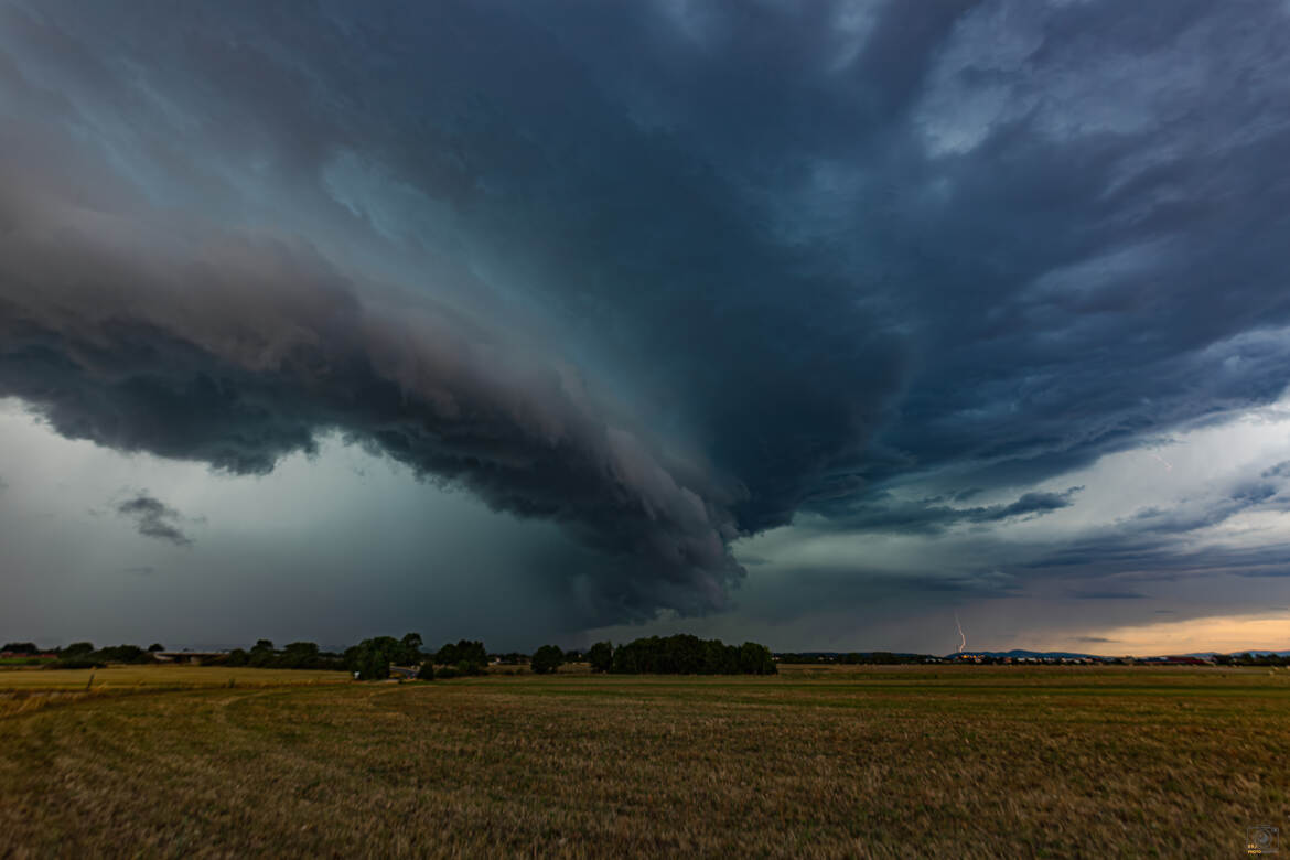 Orage supercellulaire (suite)