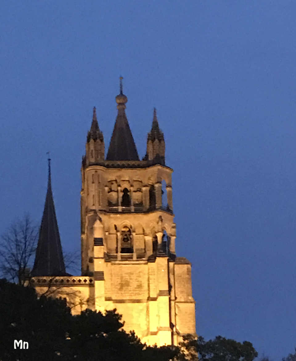 La cathédrale à l'heure bleue