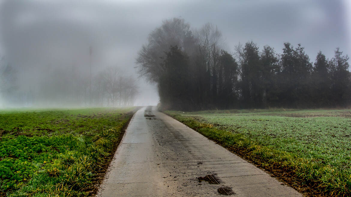 Au lointain dans la brume