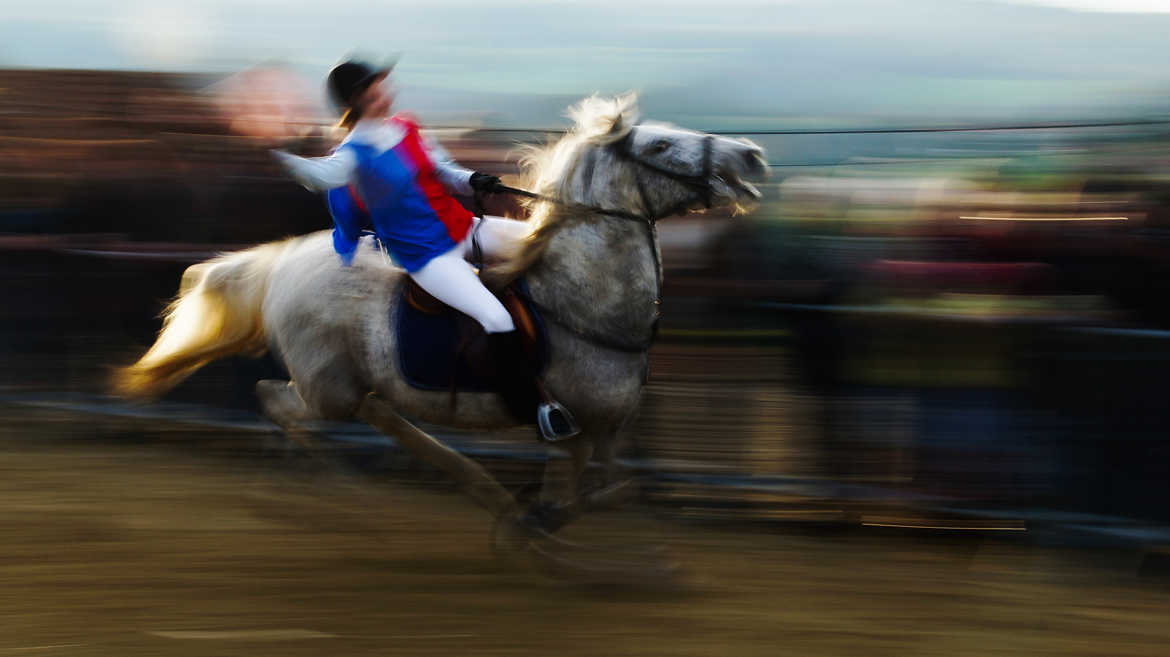 Concours Photo - En Mouvement - les cavaliers de la quintaine par stephane_bourdeix