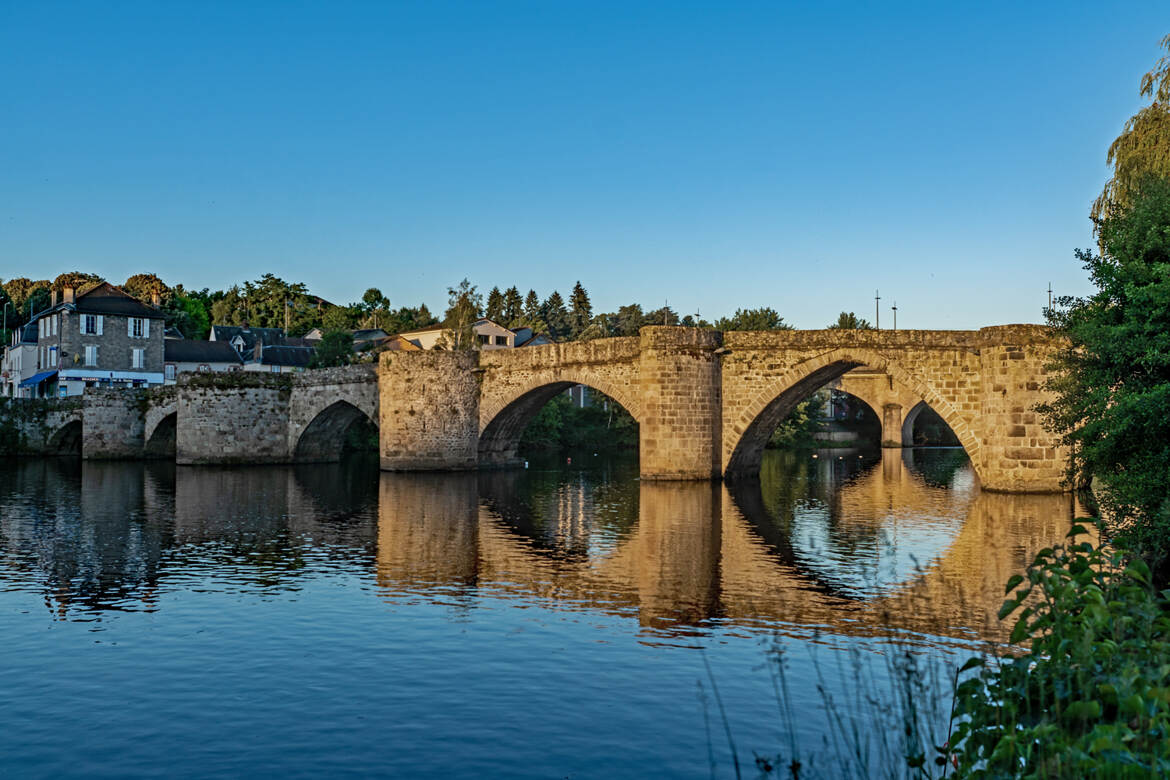 Soleil levant. Pont Saint Martial