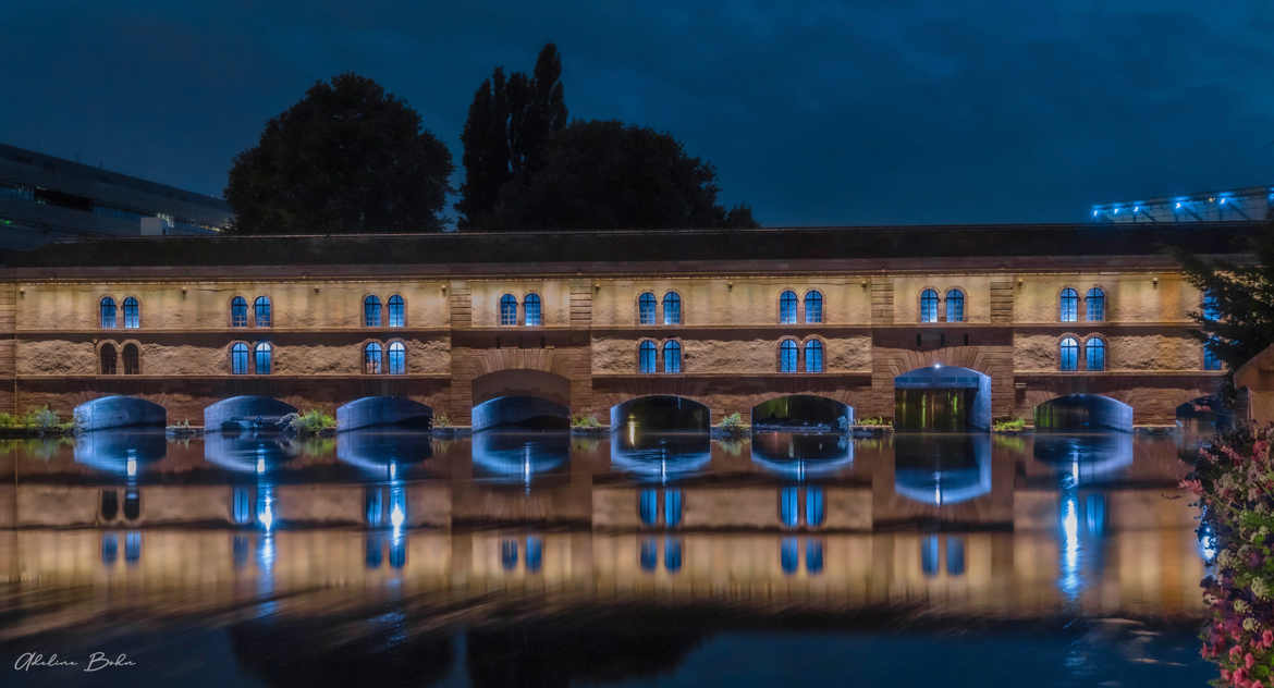 Jeu de lumières sur les ponts (Strasbourg)