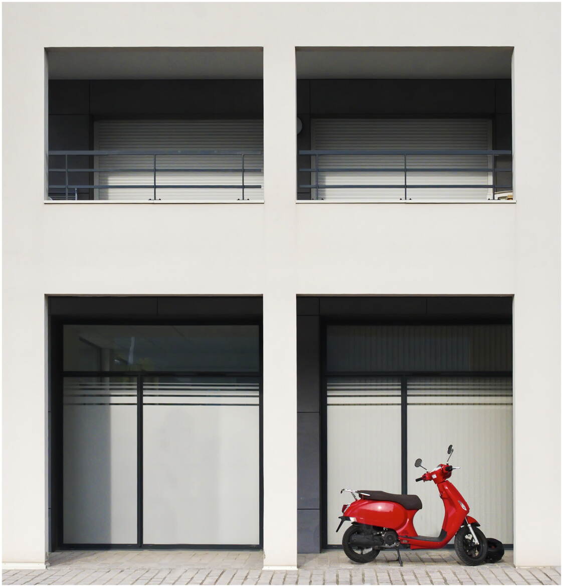 Le scooter rouge