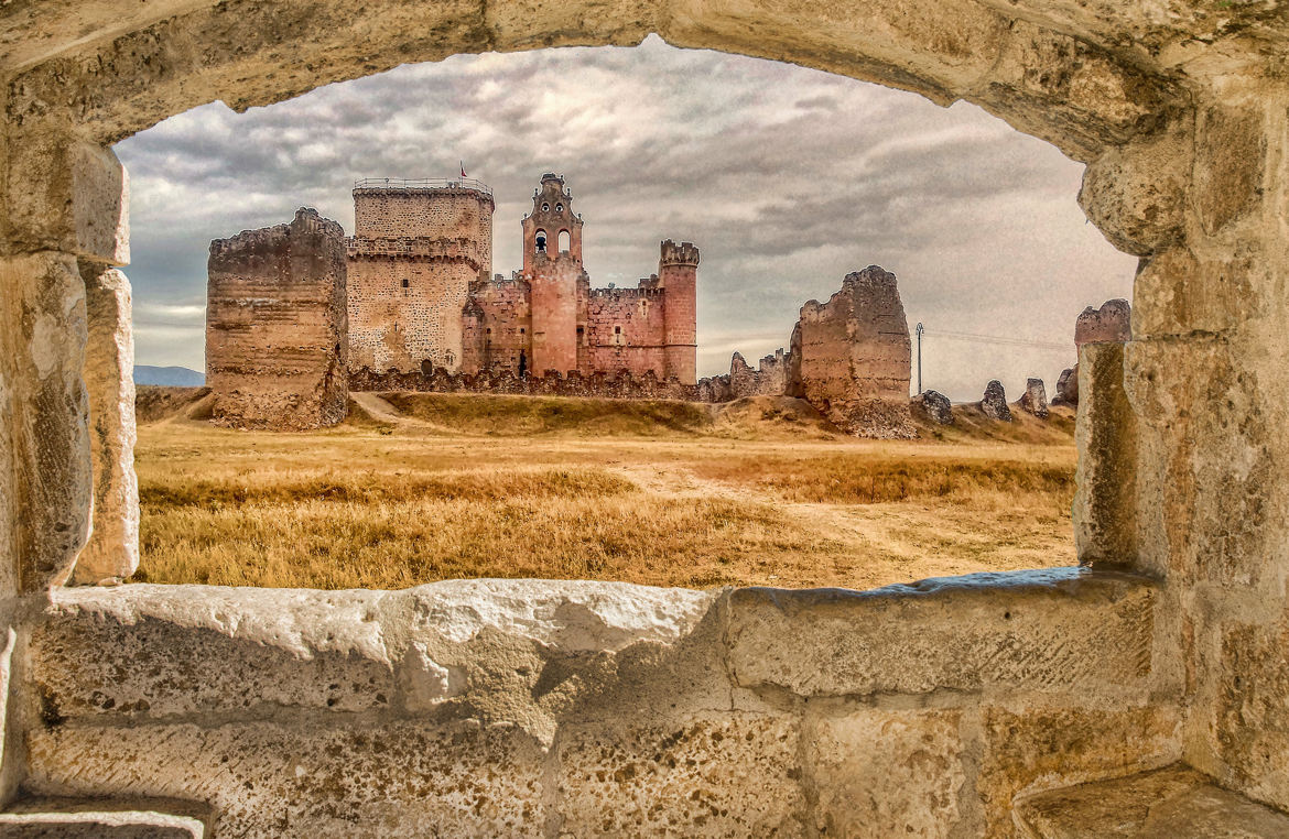 Ruines du château Avila