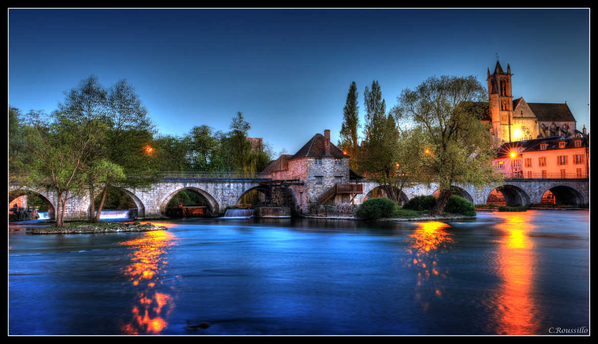 Moret by night