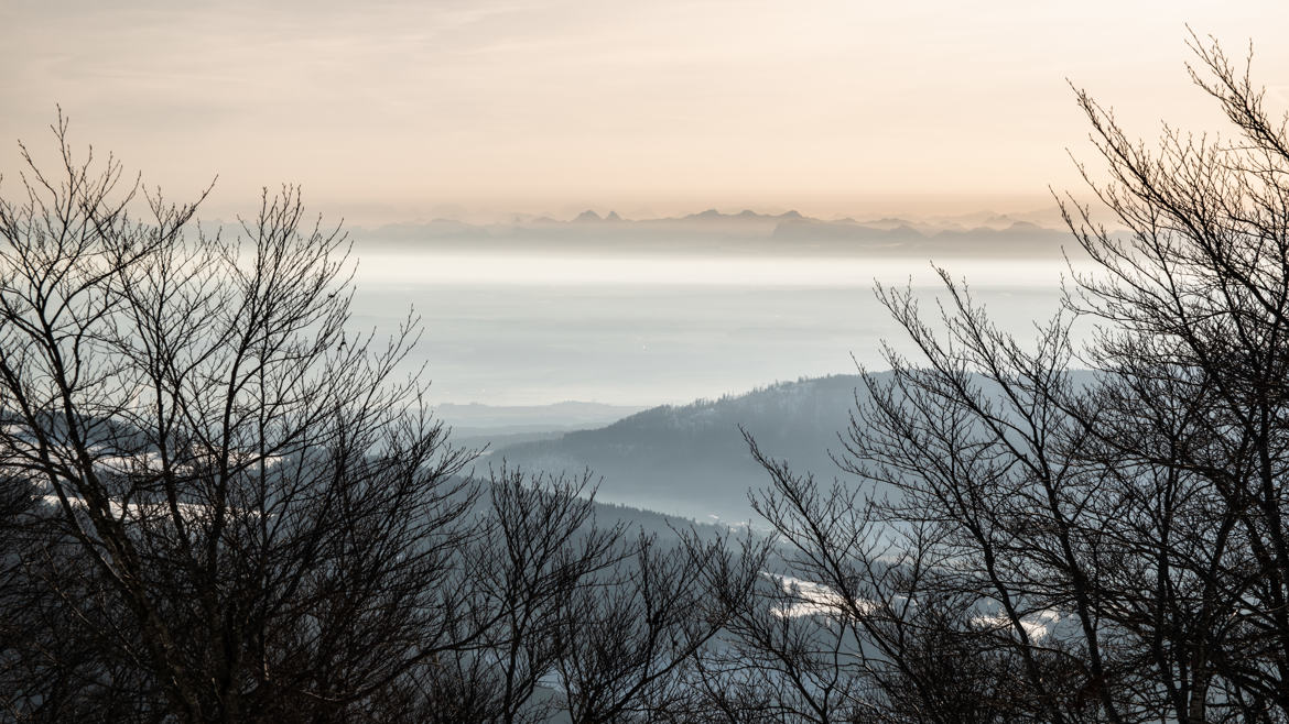 Lever de soleil sur la Suisse