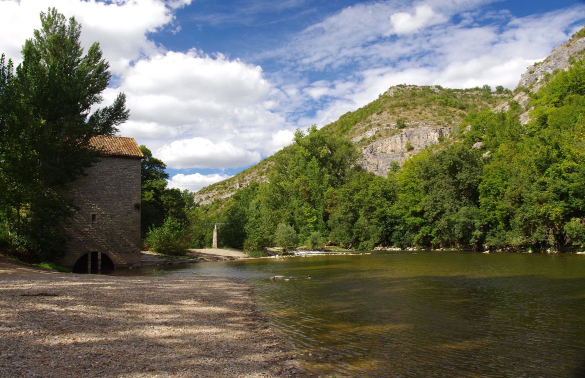 Le calme sur l'Aveyron