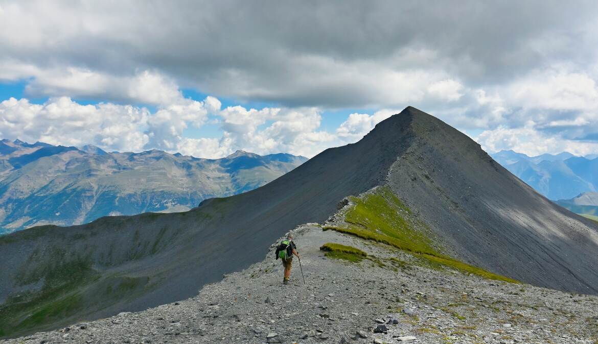 Un sommet à 2817 m accessible ...