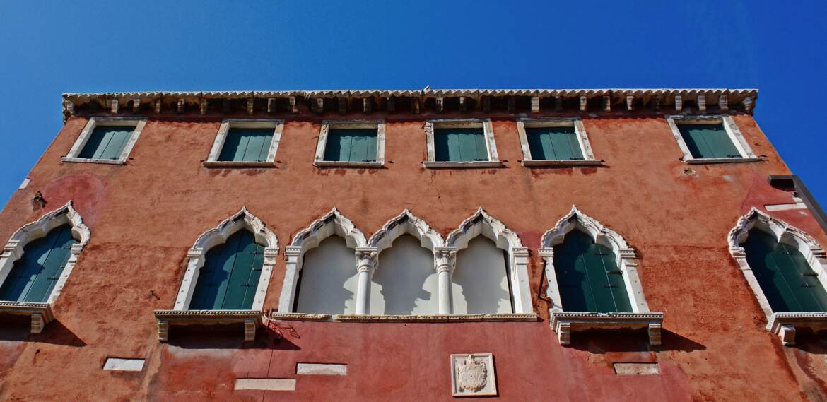 Contre-plongée Vénitienne