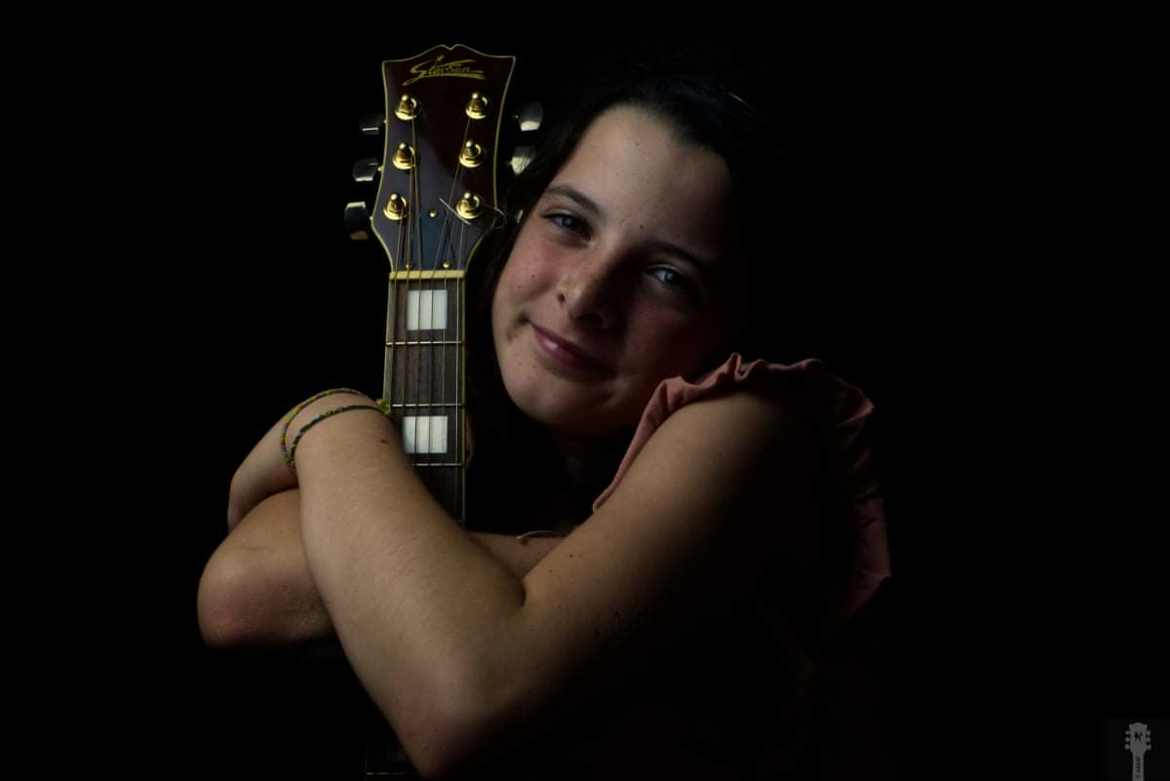 Ma fille et notre guitare...