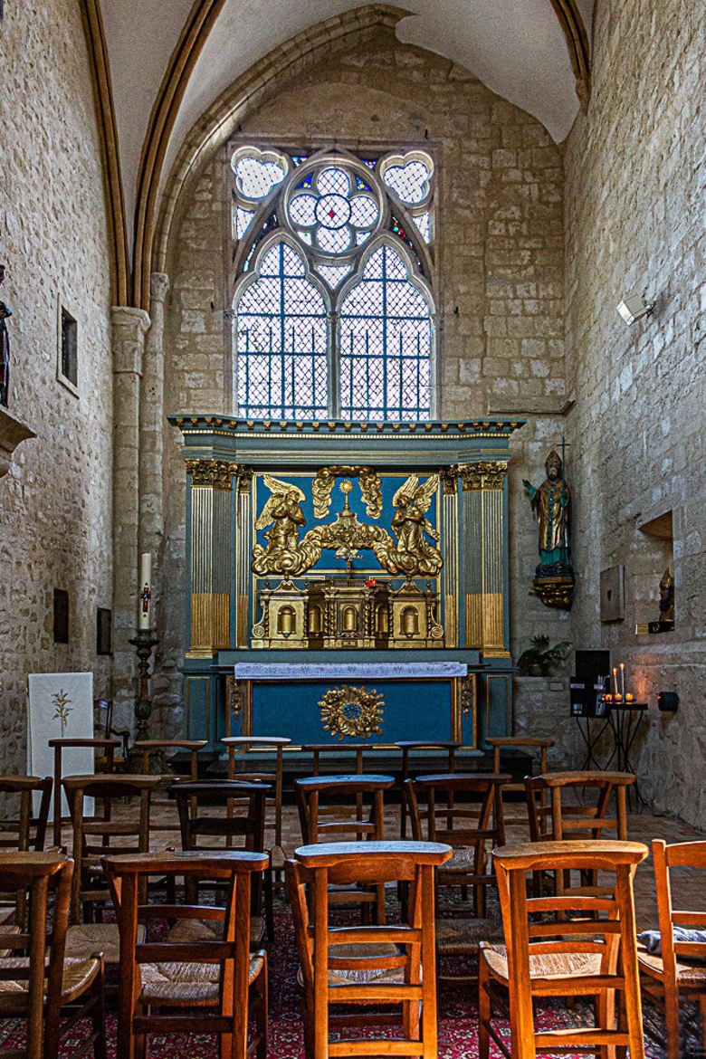 int de la chapelle des miracles St-Sulpice de Favières